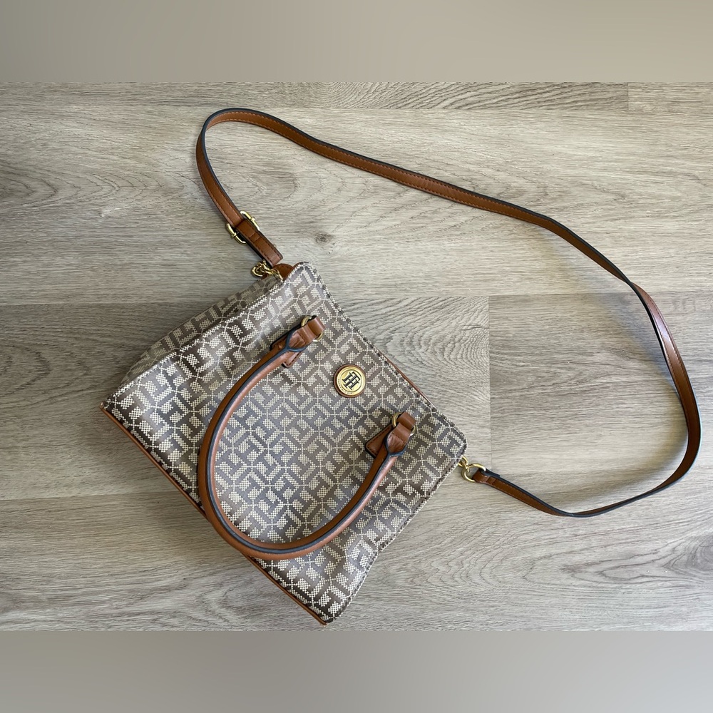 Tommy Hilfiger Purse